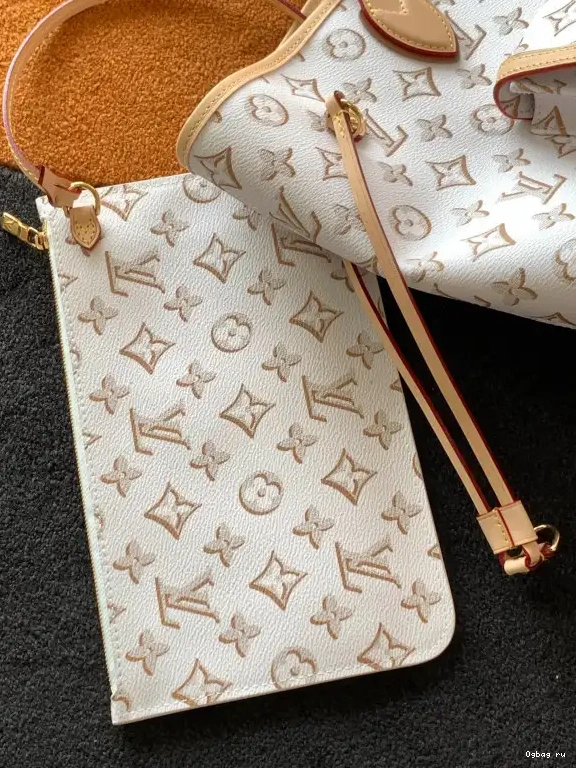 VUITTON MM LOUIS NEVERFULL 0528